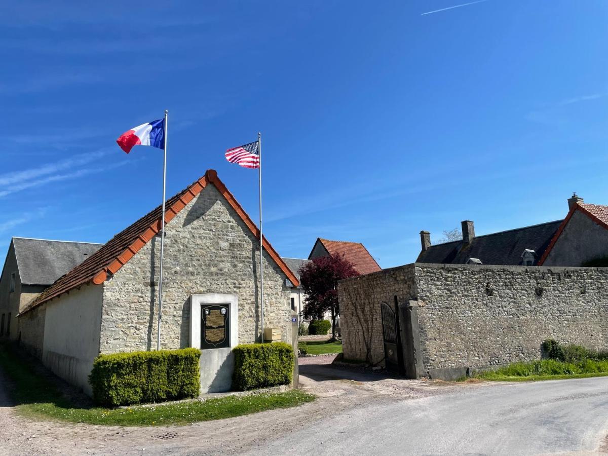 Gite Gold - La Ferme Delaunay Saint-Come-du-Mont Exteriör bild